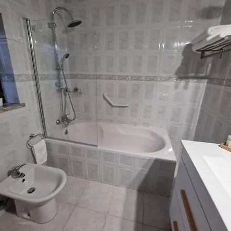 Bouro's Cliff Tatil Evi *